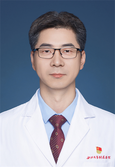 杨锋.jpg